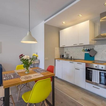 Quiet & Airy Modern Apt. Top Centre Free Parking София Экстерьер фото
